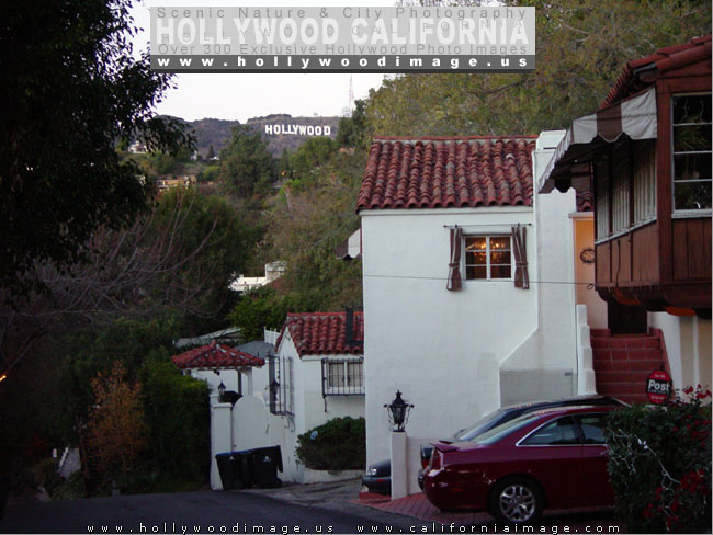 Hollywood-hills-street-4