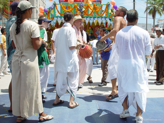 Festival of Chariots Aug 2003 042