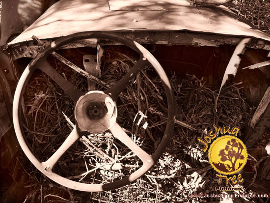 rusty-vintage-steering-wheel