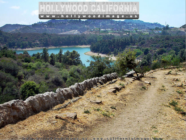Hollywood-hills-lake-trail