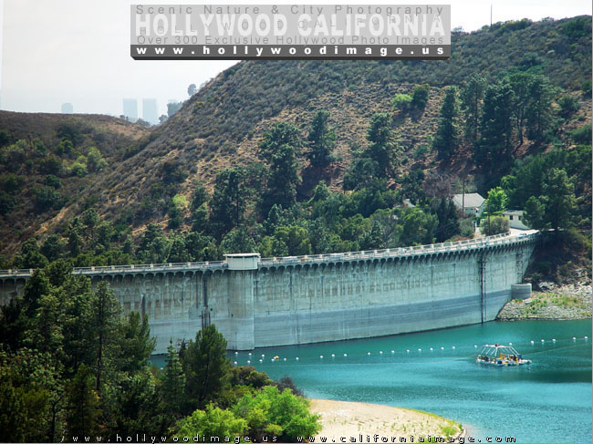 Hollywood-hills-lake-view-dam