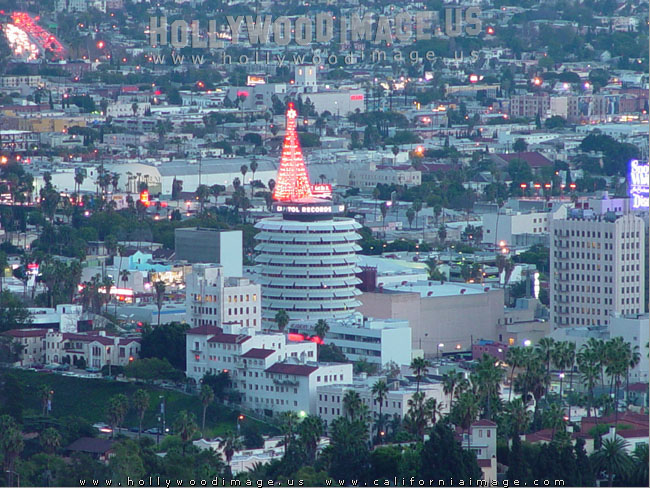 Hollywood_and_Downtown-LA-Holidays-5