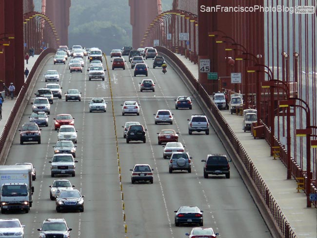 golden-gate-traffic-cars